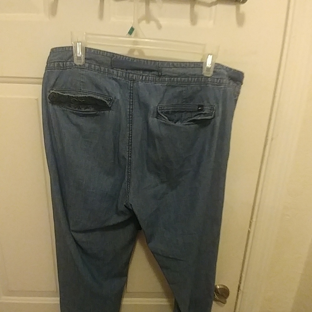 Pants - Picture 2 of 3